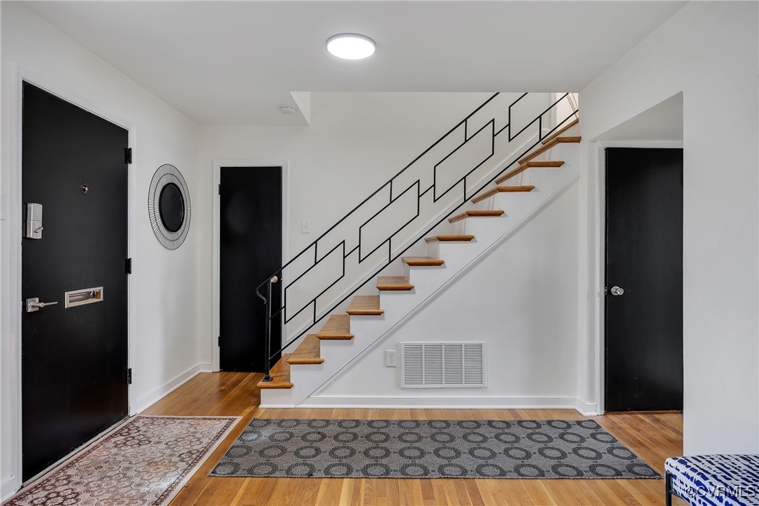 2601 Brook Road Richmond, VA 23220 - Photo 3 of 28 Foyer entrance featuring baseboards, visible vents