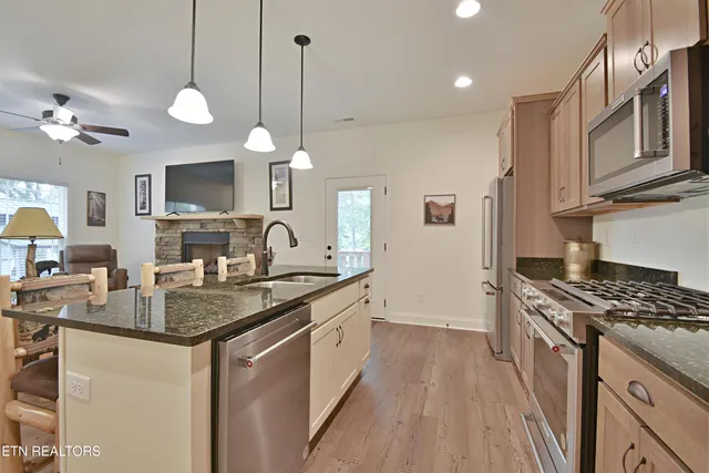 $550,000 | 5050 Hooper Highway, Cosby, TN 37722