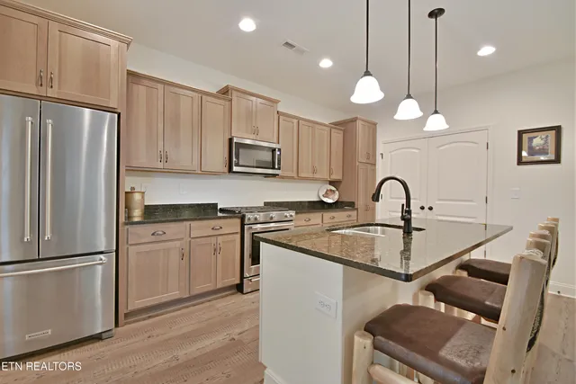 $550,000 | 5050 Hooper Highway, Cosby, TN 37722