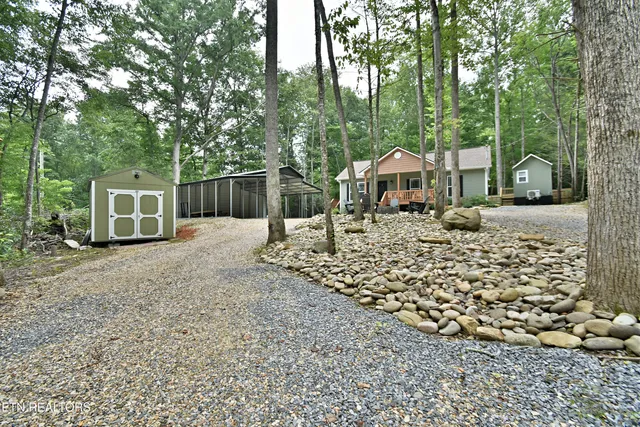 $550,000 | 5050 Hooper Highway, Cosby, TN 37722