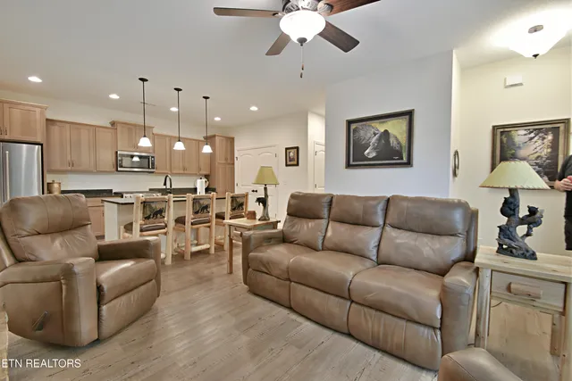 $550,000 | 5050 Hooper Highway, Cosby, TN 37722