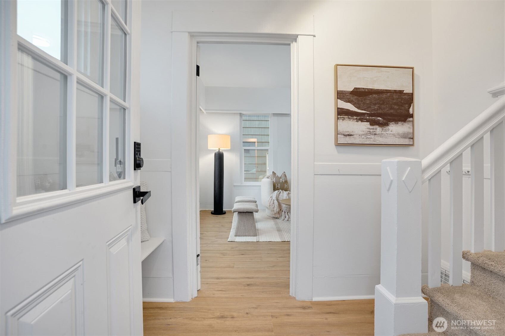 3443 21st Avenue West Seattle, WA 98199 - Photo 2 of 27