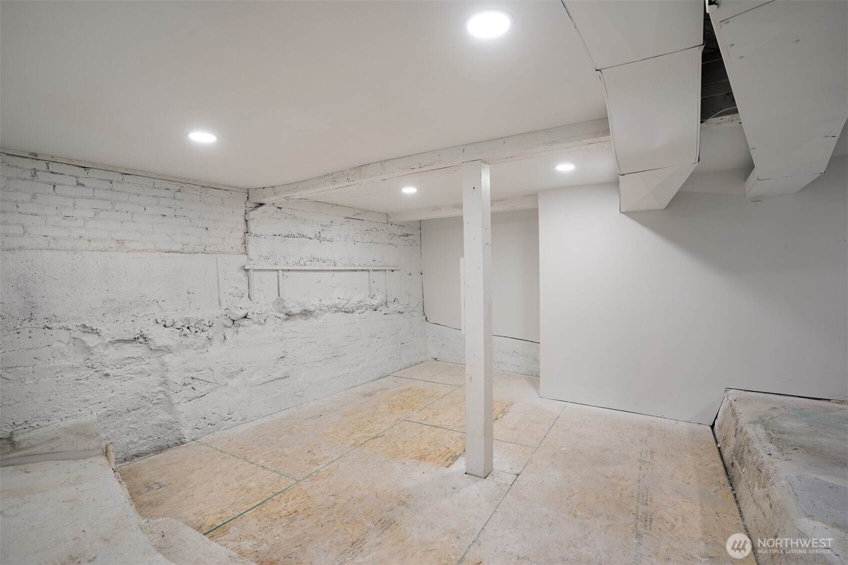 3443 21st Avenue West Seattle, WA 98199 - Photo 23 of 27