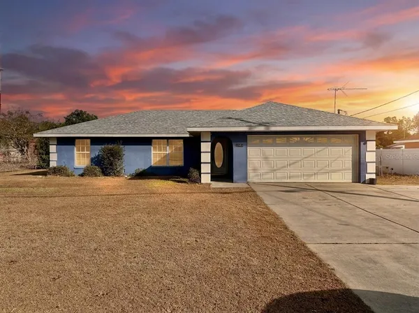 $300,000 | 12051 Southeast 84 Avenue, Belleview, FL 34420