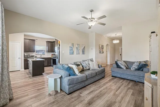 $2,300 | 1800 Tyne Way, Crowley, TX 76036