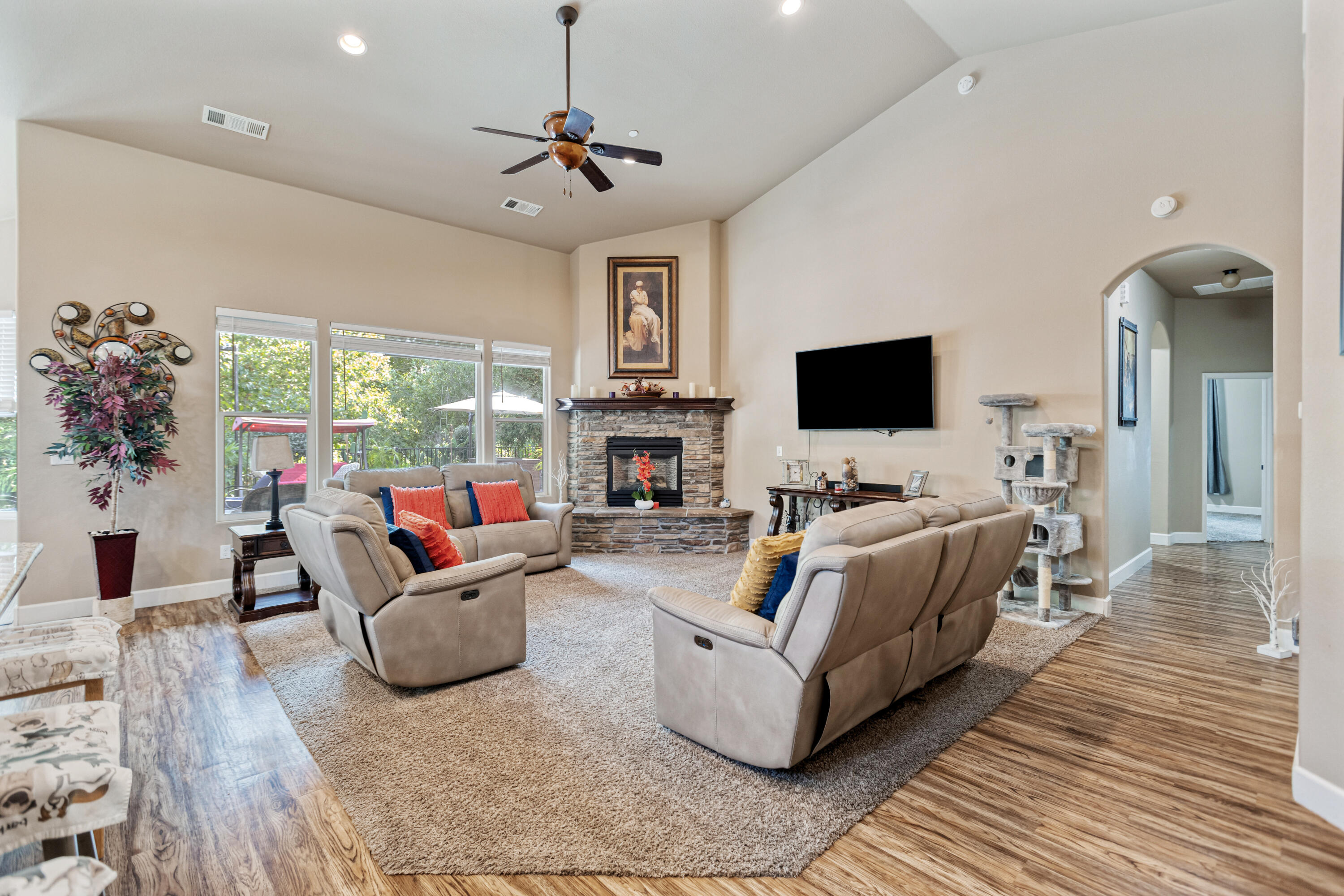 32937 Riverside Drive Springville, CA 93265 - Photo 11 of 44
