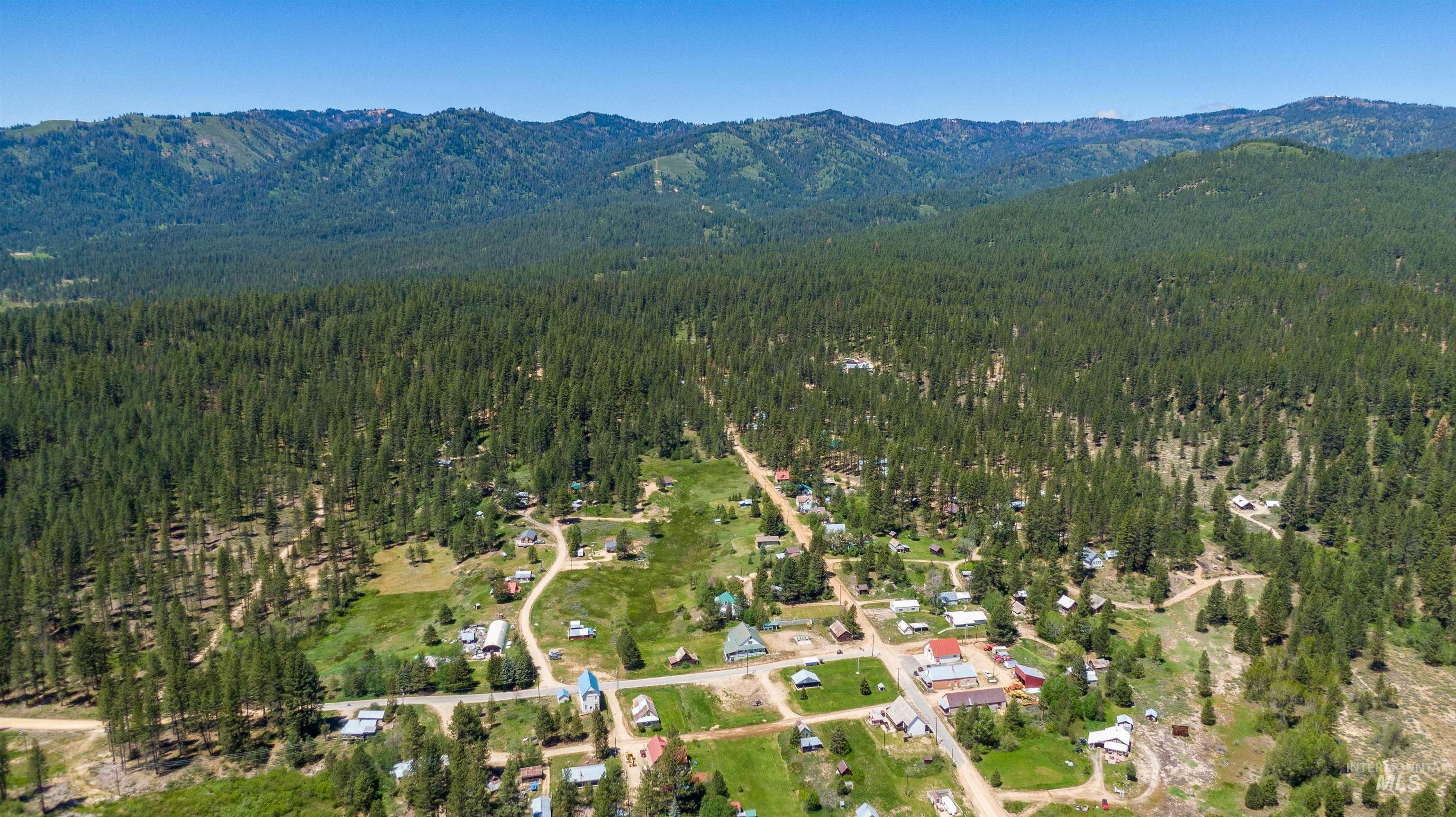 175 Ranft Road Placerville, ID 83666 - Photo 28 of 28 Aerial view of mountains and a heavily wooded area