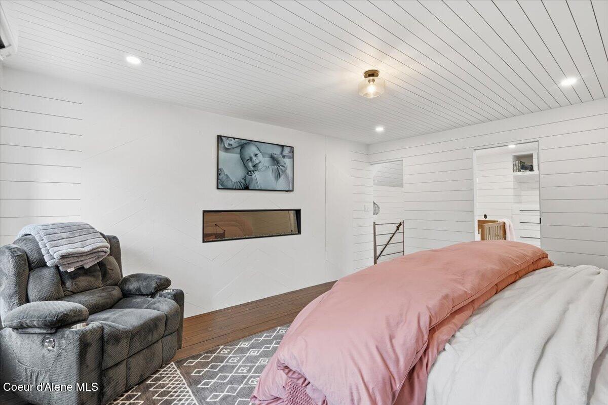 321 South 19th Street Coeur D'Alene, ID 83814 - Photo 23 of 38 23-Primary bedroom