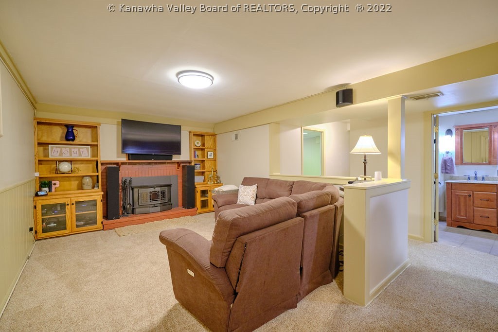 502 Spotswood Road Charleston, WV 25303 - Photo 17 of 35 Gallery Image 17
