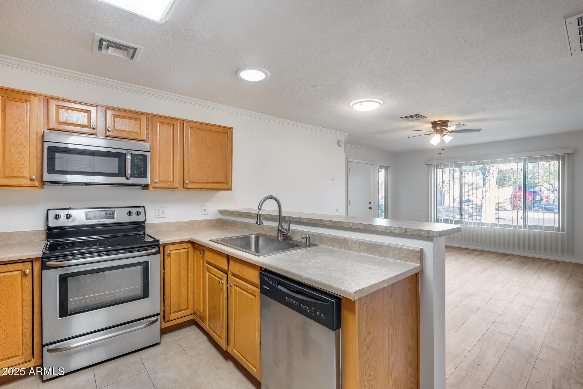 14300 West Bell Road, Unit 65 Surprise, AZ 85374 - Photo 9 of 62 17