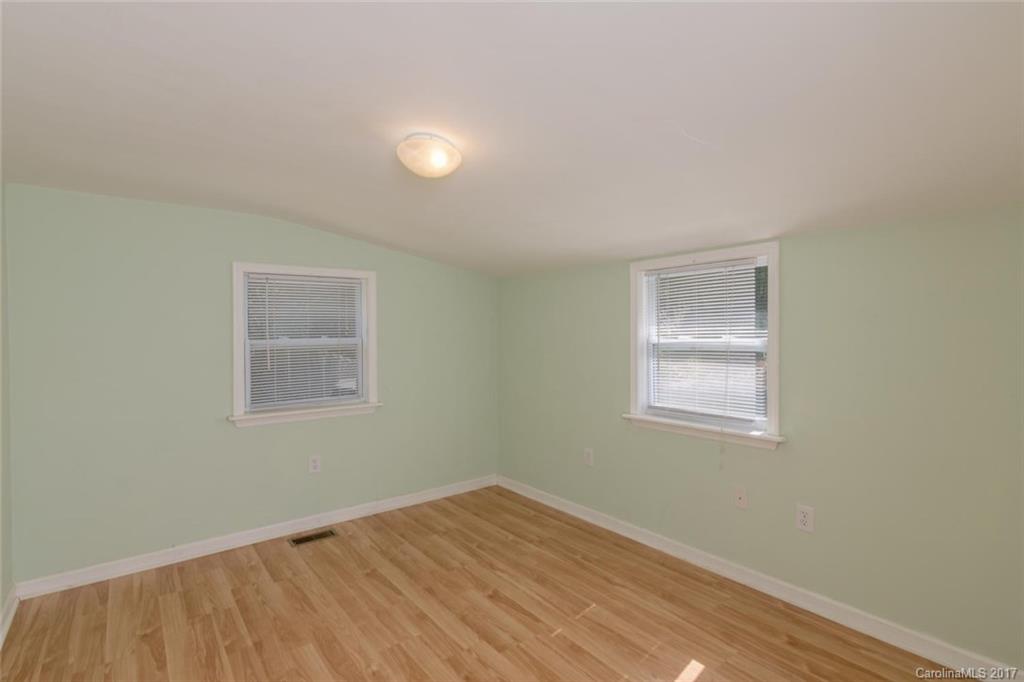 61 Harrison Hill Road Swannanoa, NC 28778 - Photo 13 of 24 Gallery Image 13