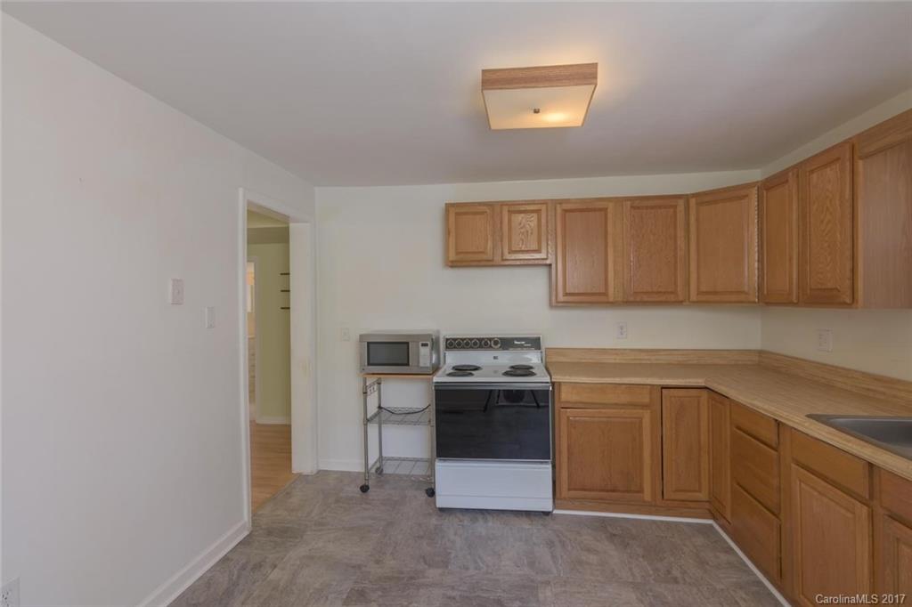 61 Harrison Hill Road Swannanoa, NC 28778 - Photo 5 of 24 Gallery Image 5