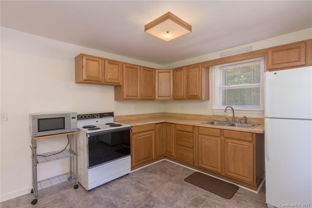 61 Harrison Hill Road Swannanoa, NC 28778 - Photo 6 of 24 Gallery Image 6