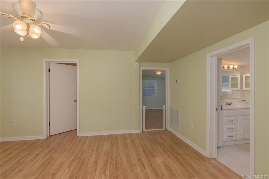 61 Harrison Hill Road Swannanoa, NC 28778 - Photo 8 of 24 Gallery Image 8