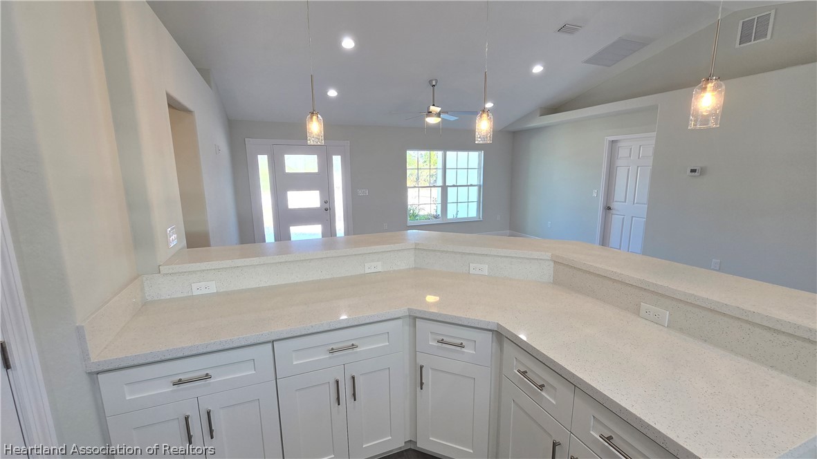307 Howey Road Sebring, FL 33870 - Photo 11 of 34
