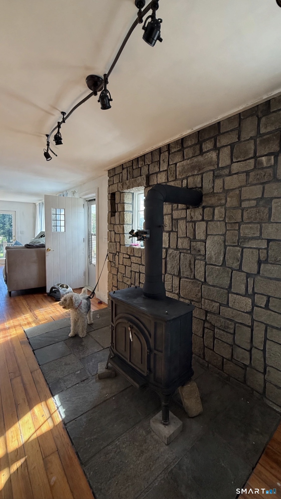 186 Great Neck Road Waterford, CT 06385 - Photo 21 of 36 Gallery Image 21