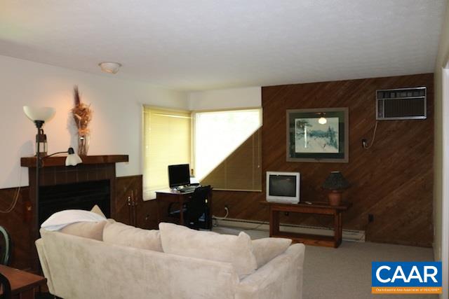 2232 Tanners Ridge, Unit 2232 Roseland, VA 22967 - Photo 2 of 11 Gallery Image 2