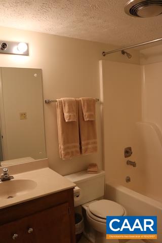 2232 Tanners Ridge, Unit 2232 Roseland, VA 22967 - Photo 9 of 11 Gallery Image 9
