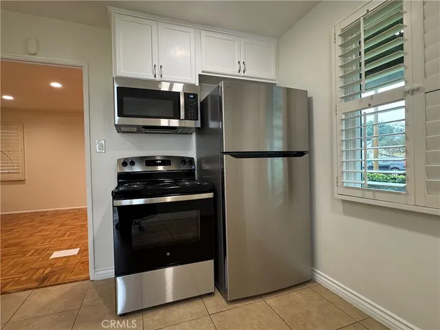 $3,200 | 3618 East La Jara Street, Long Beach, CA 90805