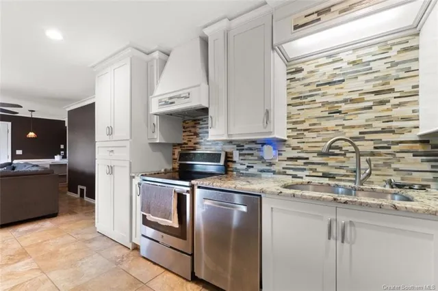 $440,000 | 950 Terry Lane, Lake Charles, LA 70605