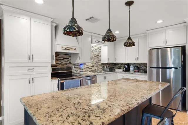 $440,000 | 950 Terry Lane, Lake Charles, LA 70605