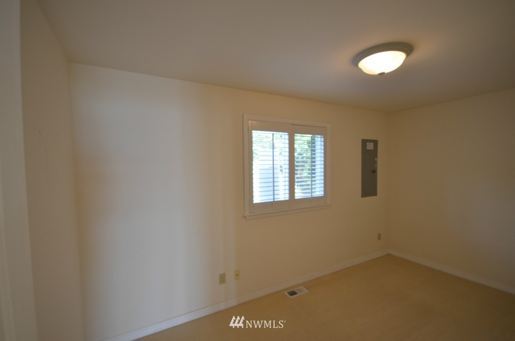 1280 Dines Point Road Greenbank, WA 98253 - Photo 13 of 18 Gallery Image 13