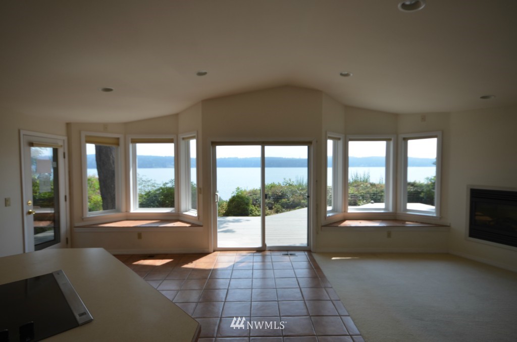 1280 Dines Point Road Greenbank, WA 98253 - Photo 6 of 18 Gallery Image 6