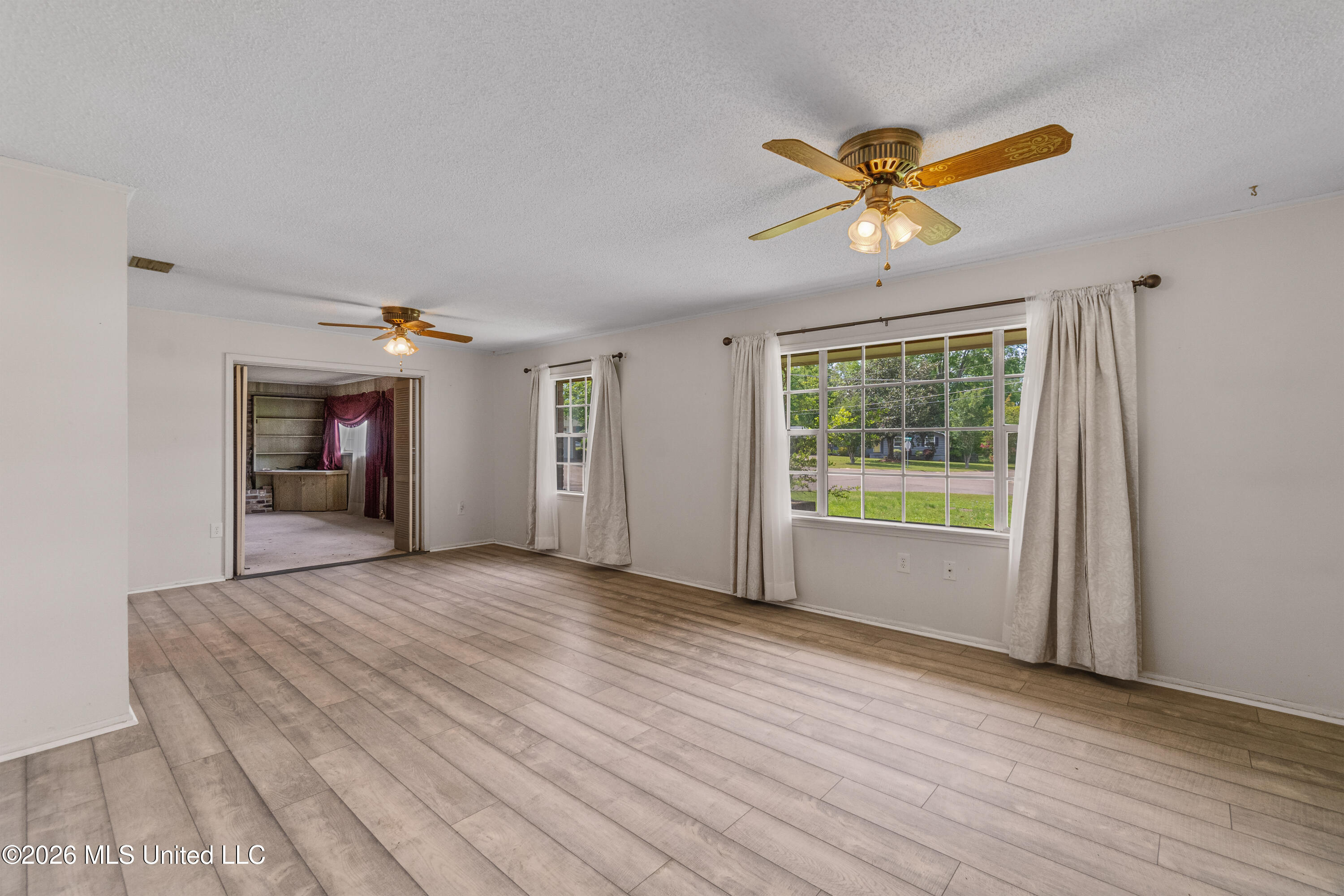 2816 Williamsburg Road Hattiesburg, MS 39402 - Photo 5 of 45 2816_Williamsburg_Road-2