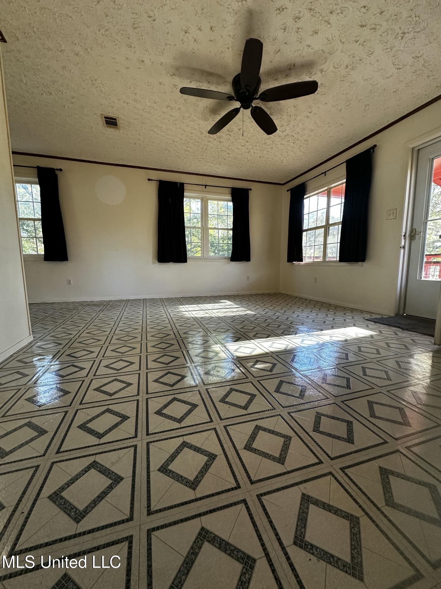 3844 Grand Bature Road Moss Point, MS 39562 - Photo 9 of 25 IMG_1089