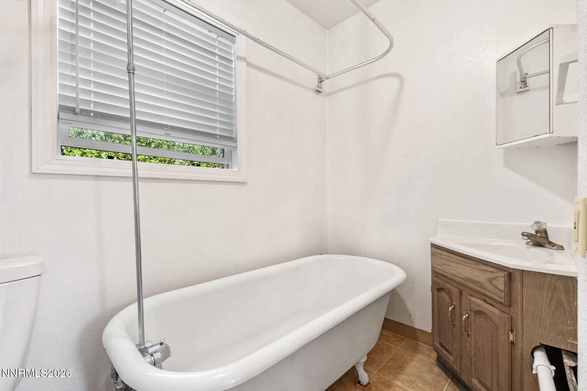 128 Keystone Avenue Reno, NV 89503 - Photo 19 of 34 16-web-or-mls-DSC09953