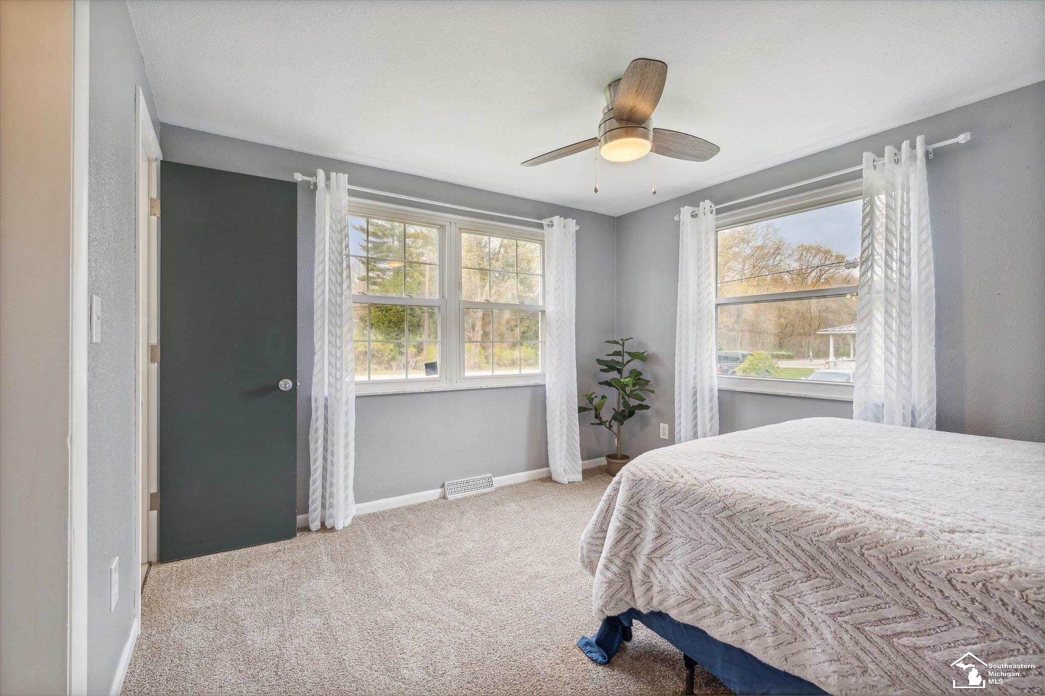 8766 Secor Road Lambertville, MI 48144 - Photo 14 of 29