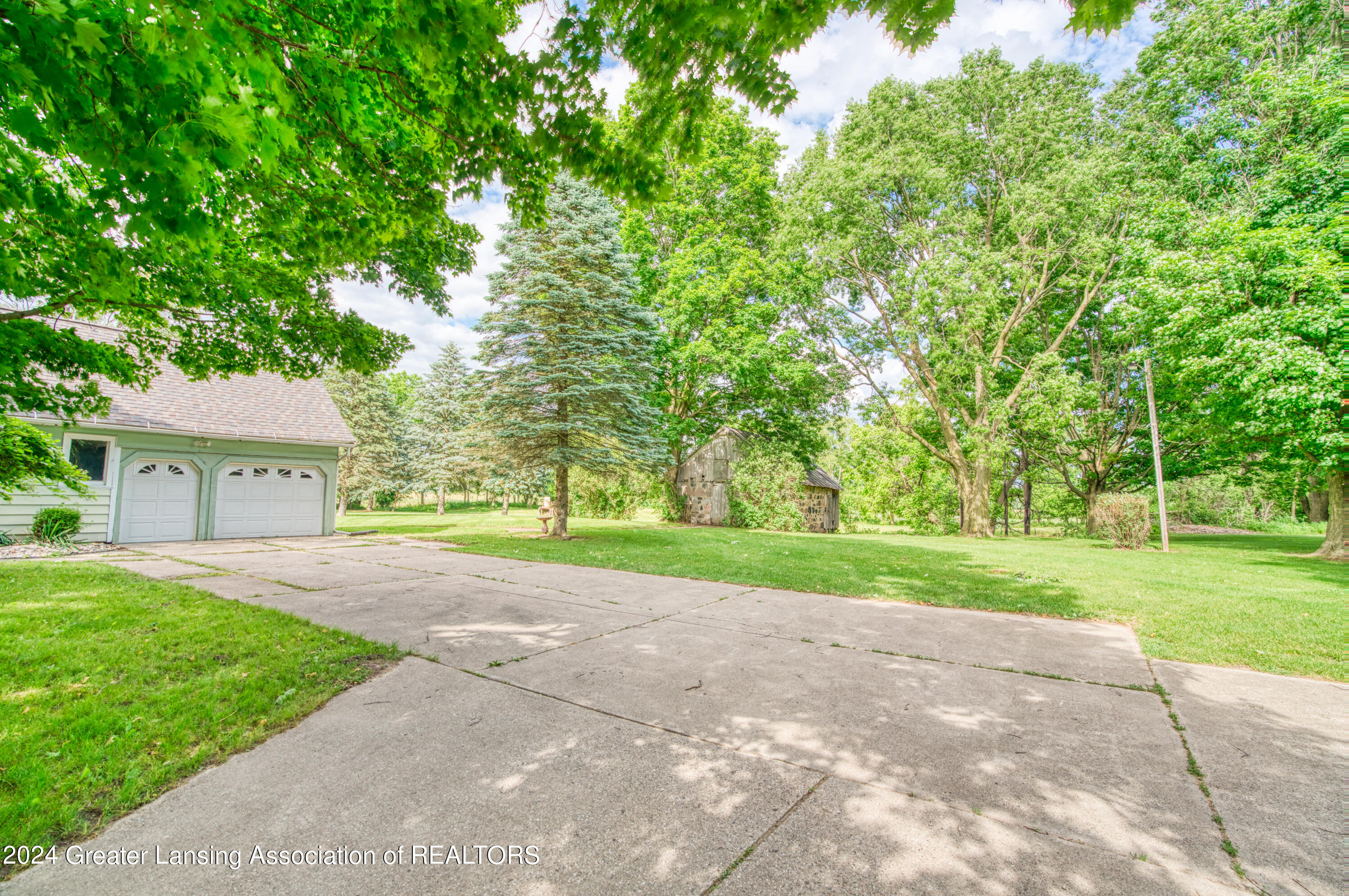 1056 North Waverly Road Dimondale, MI 48821 - Photo 22 of 49 DSC09145_35