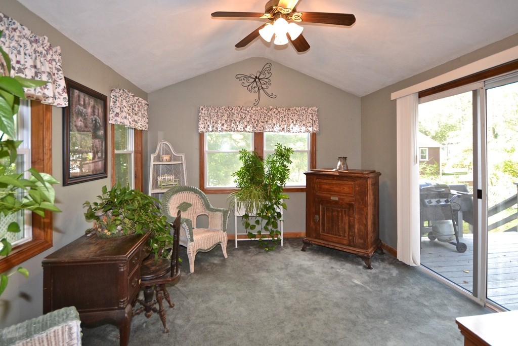 42 Edgewater Way Wareham, MA 02571 - Photo 10 of 24 Gallery Image 10