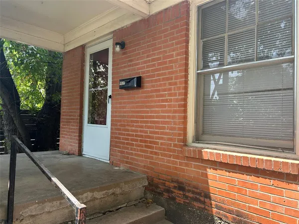 a view of front door of house