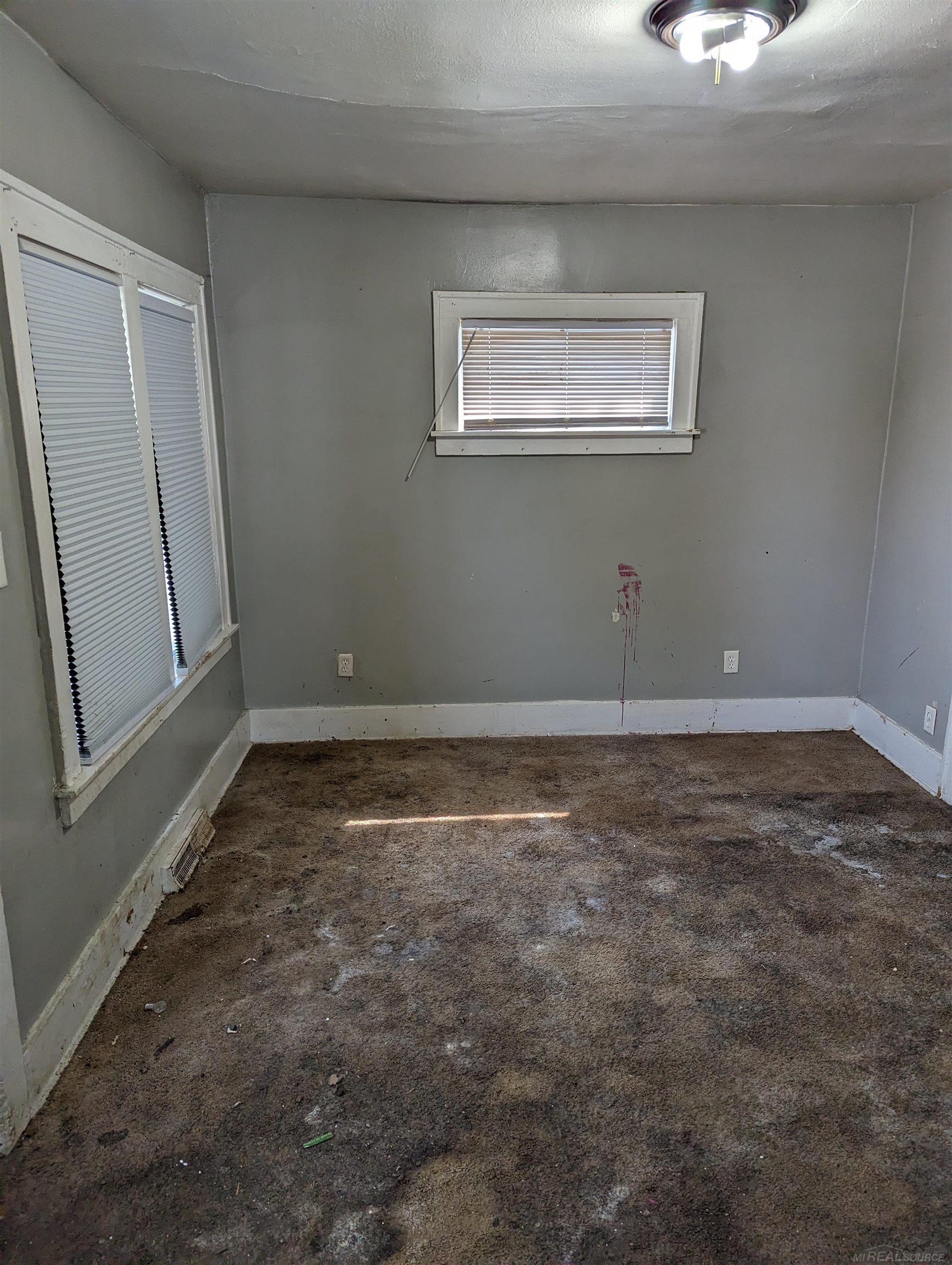 8258 Toepfer Road Warren, MI 48089 - Photo 2 of 9
