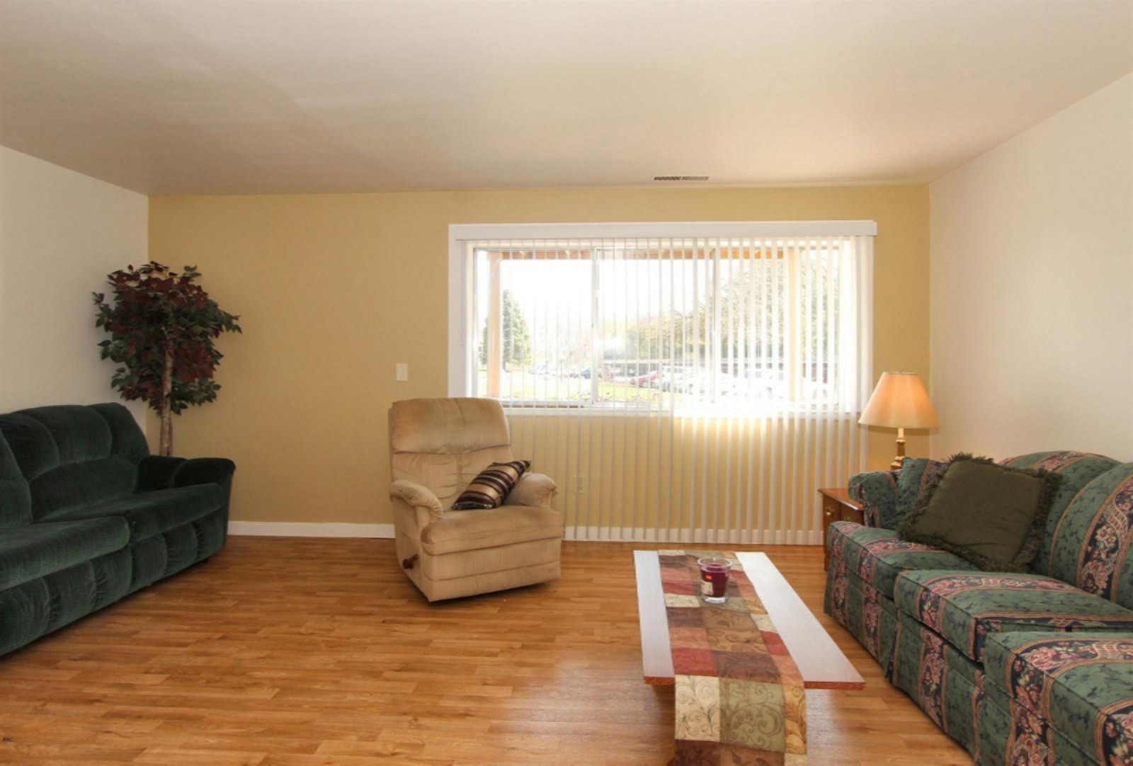 6714 Cascade Road Southeast, Unit C01 Grand Rapids, MI 49546 - Photo 7 of 12 Cascade Condo 7.jpg