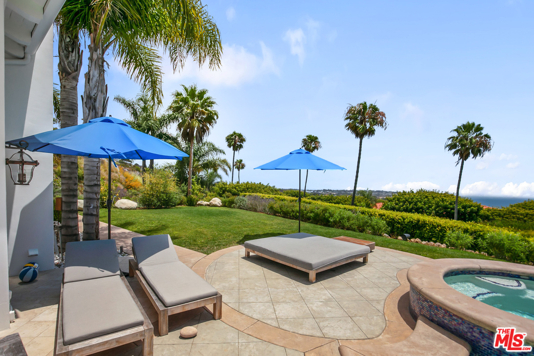 5618 Sea View Drive Malibu, CA 90265 - Photo 14 of 46