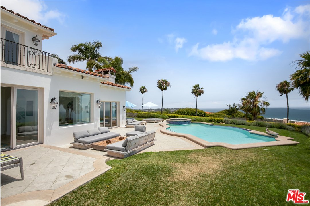 5618 Sea View Drive Malibu, CA 90265 - Photo 18 of 46