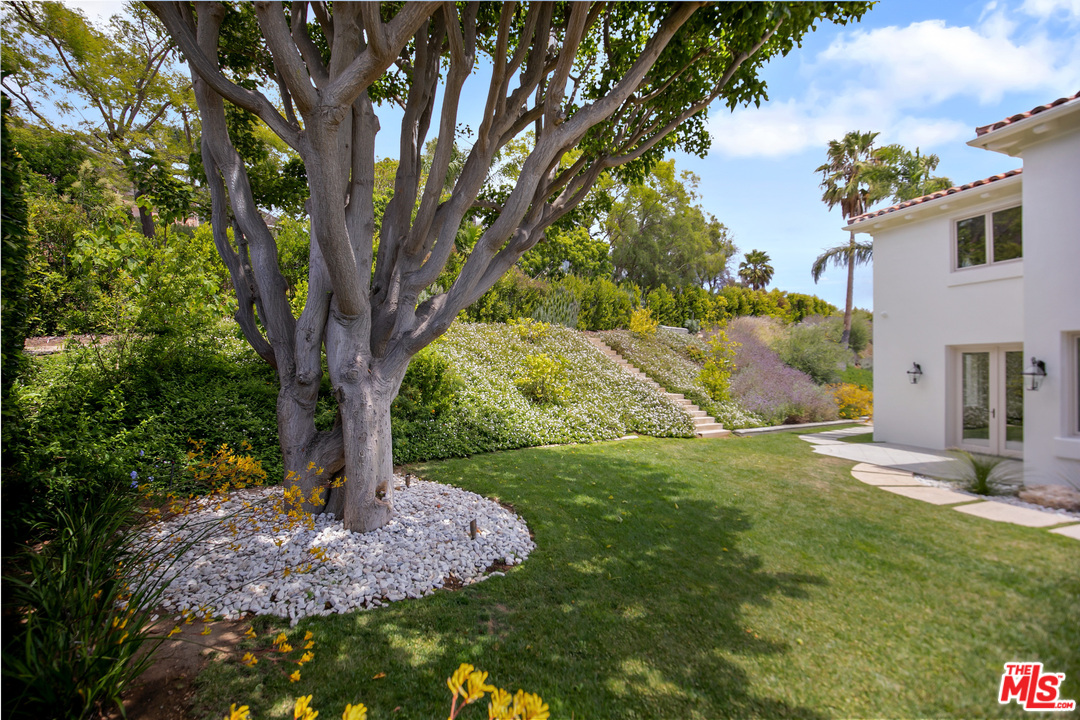 5618 Sea View Drive Malibu, CA 90265 - Photo 39 of 46