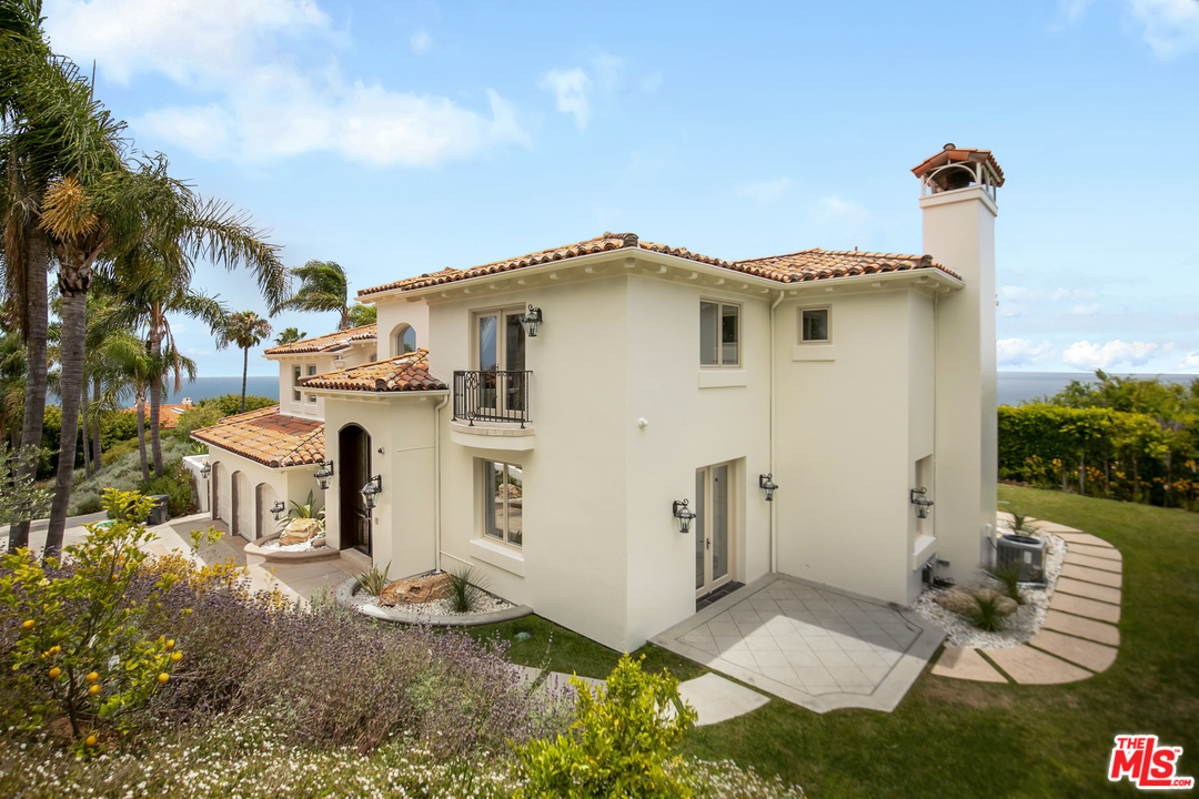 5618 Sea View Drive Malibu, CA 90265 - Photo 41 of 46