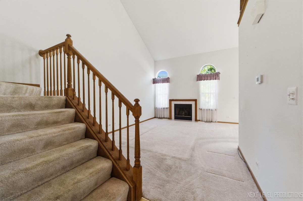 1334 Coldspring Road, Unit 1334 Carol Stream, IL 60188 - Photo 3 of 24