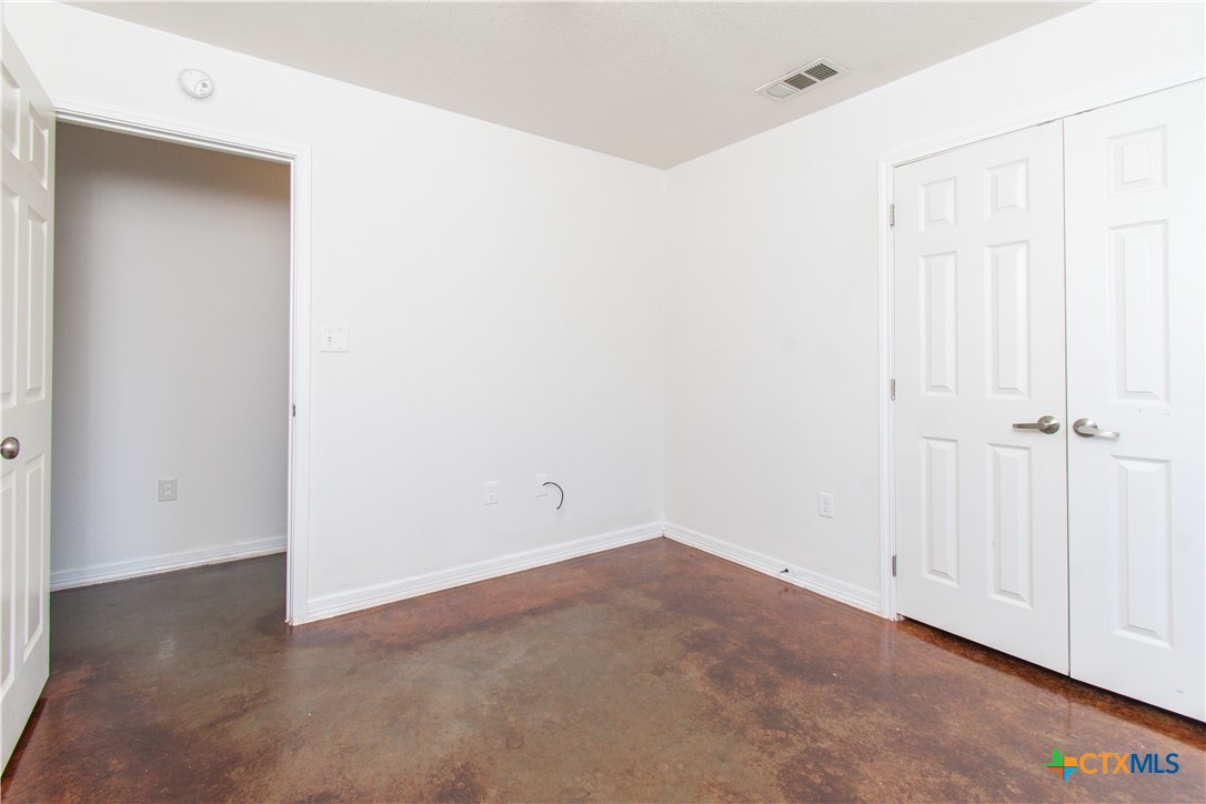 3104 Baldwin Loop, Unit A Killeen, TX 76549 - Photo 9 of 19 a view of an empty room