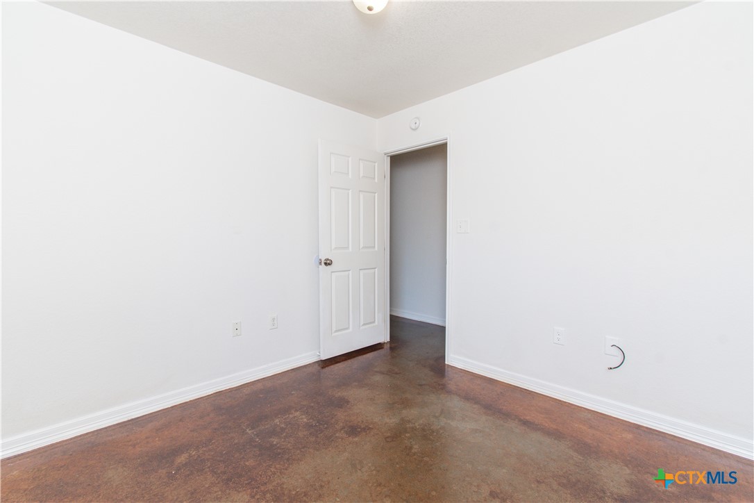 3104 Baldwin Loop, Unit A Killeen, TX 76549 - Photo 10 of 19 a view of an empty room