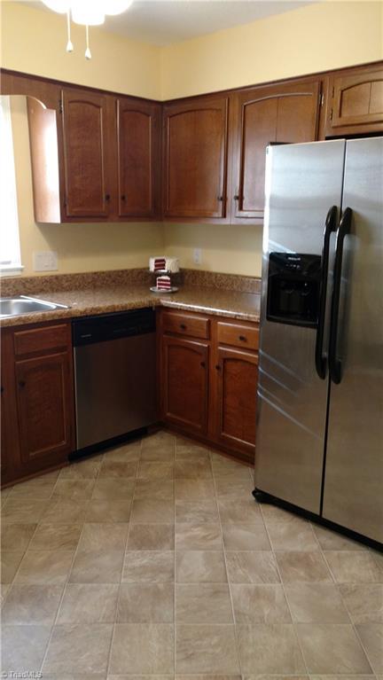 4919 Tower Road, Unit F Greensboro, NC 27410 - Photo 11 of 25 Gallery Image 11
