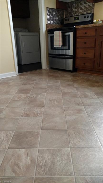 4919 Tower Road, Unit F Greensboro, NC 27410 - Photo 19 of 25 Gallery Image 19