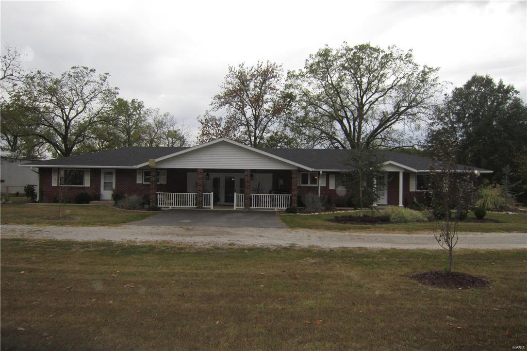 1158 Fayette Road Vernon, IL 62892 - Photo 1 of 19