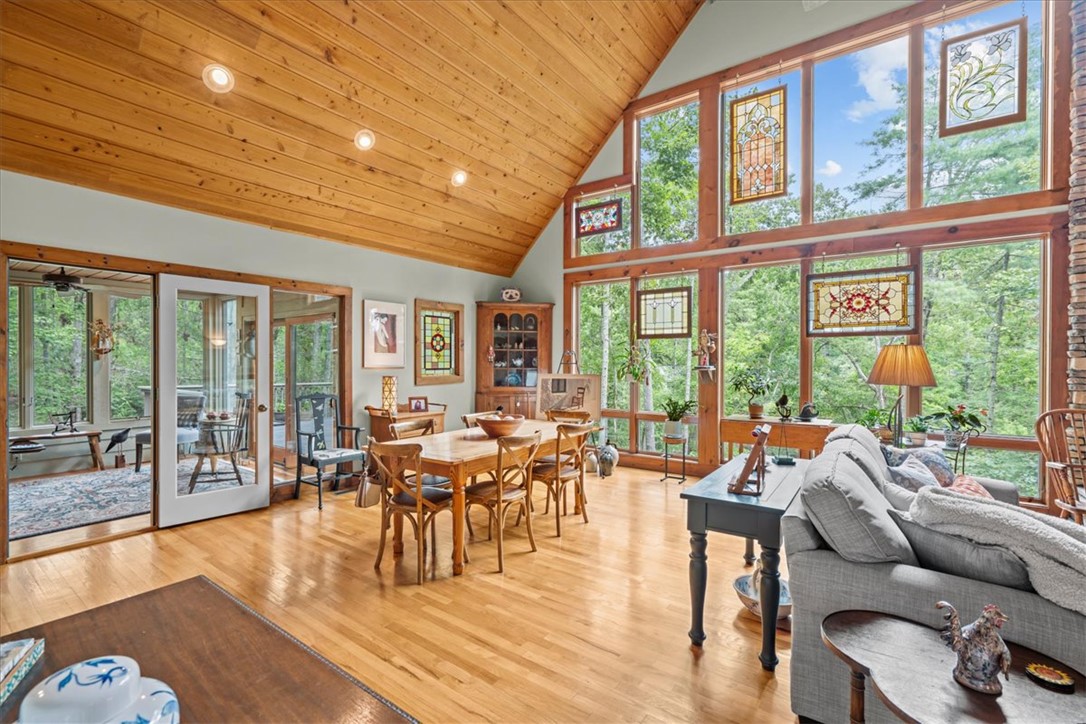 205 Pitcher Plant Lane Sunset, SC 29685 - Photo 10 of 45