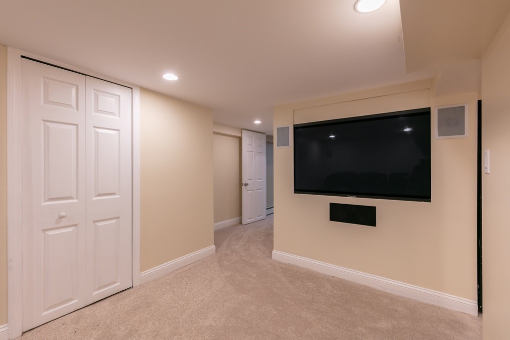 94 Old Andover Road North Reading, MA 01864 - Photo 25 of 30 Gallery Image 25