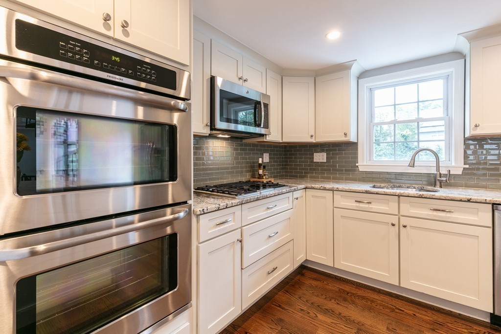 94 Old Andover Road North Reading, MA 01864 - Photo 6 of 30 Gallery Image 6