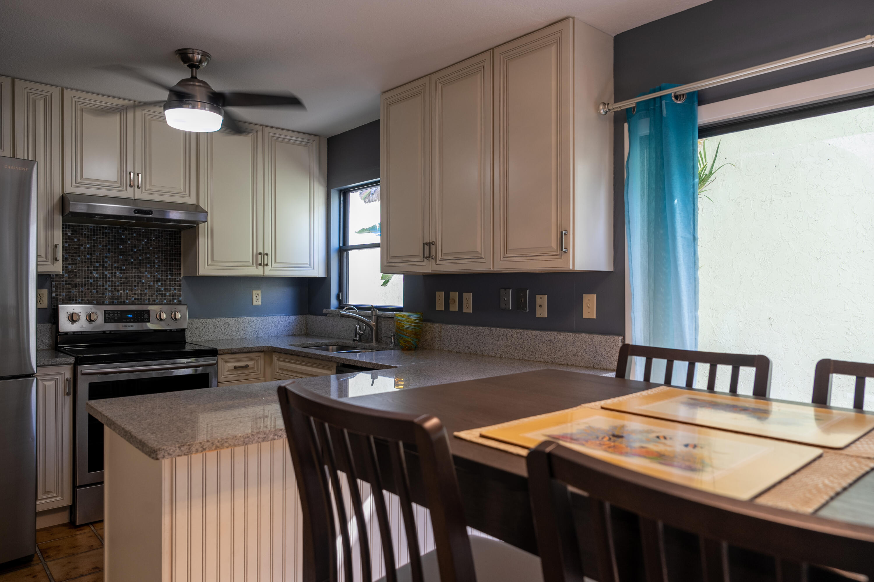 17031 Traverse Circle Jupiter, FL 33477 - Photo 32 of 36 traverseCirclegmiiHDRshoots_adjusted-88